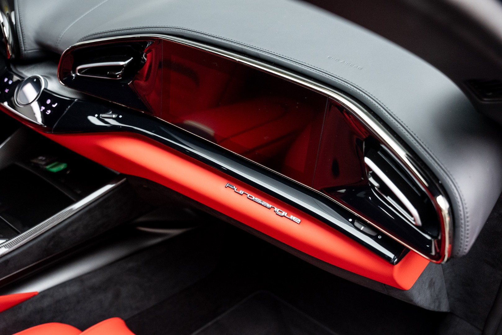 2025 FERRARI PUROSANGUE | FULL CARBON | GRIGIO SCURO | MASSAGE SEATS | HIGH SPECS.